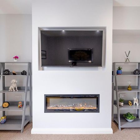 Modern 2 Bed Apartment Enniskillen Exteriör bild