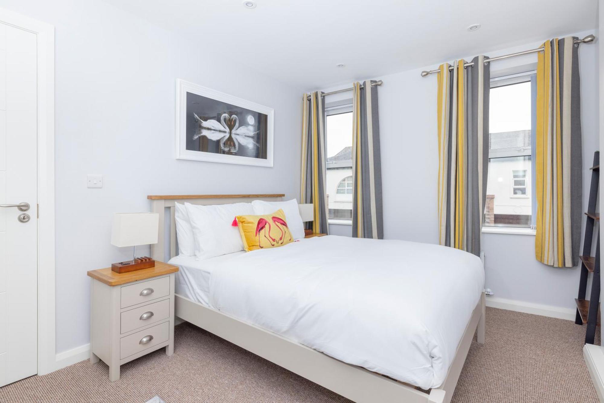 Modern 2 Bed Apartment Enniskillen Exteriör bild