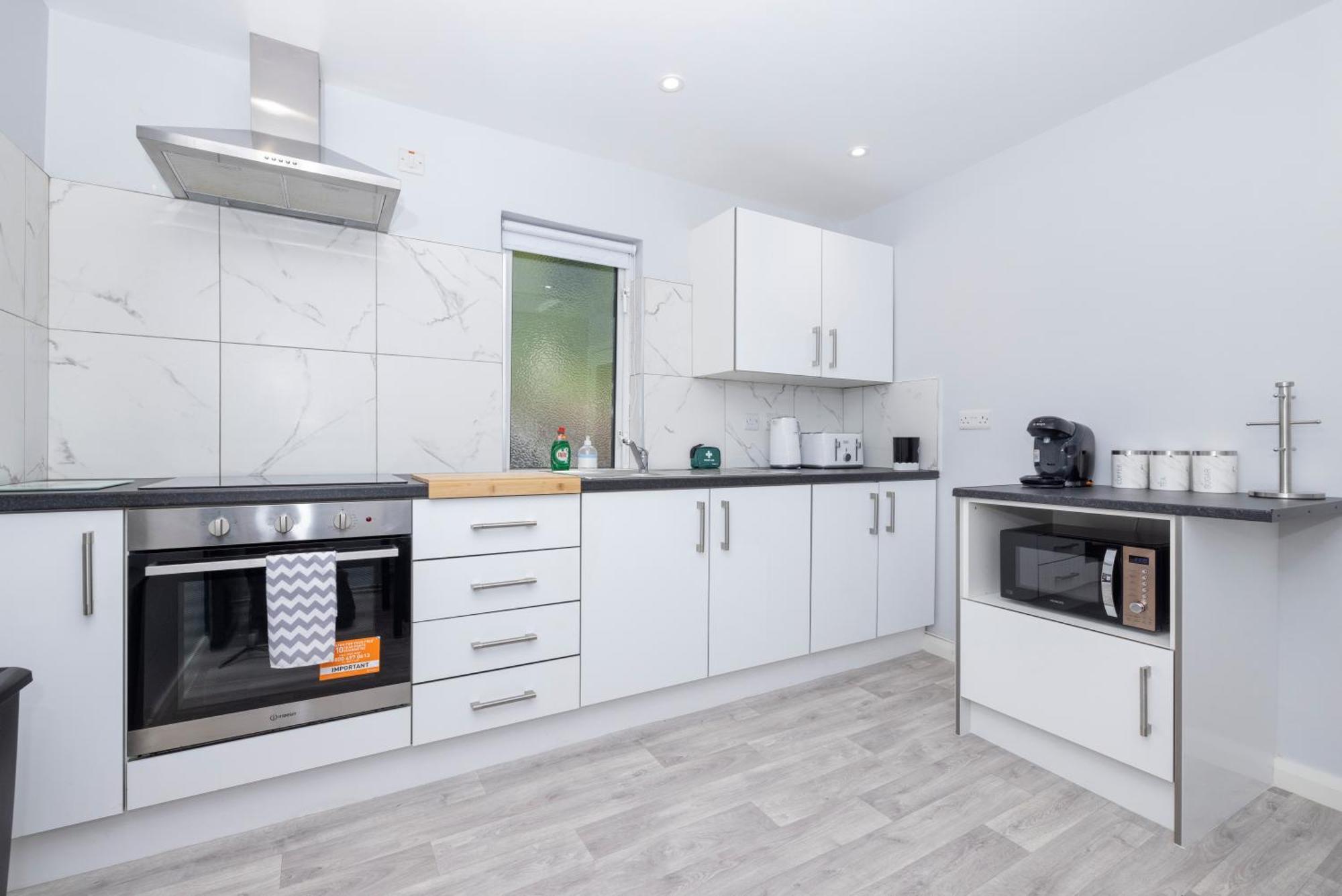 Modern 2 Bed Apartment Enniskillen Exteriör bild