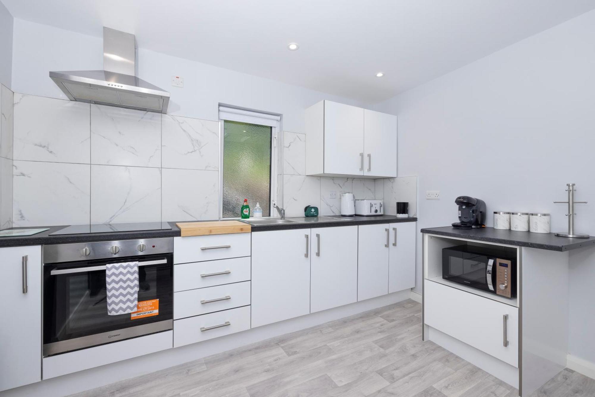 Modern 2 Bed Apartment Enniskillen Exteriör bild